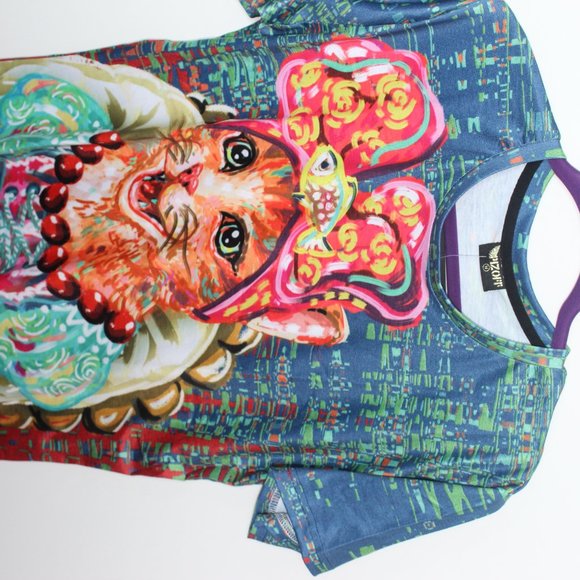 DISTINCTIVE Cat T-Shirt - Picture 3 of 3